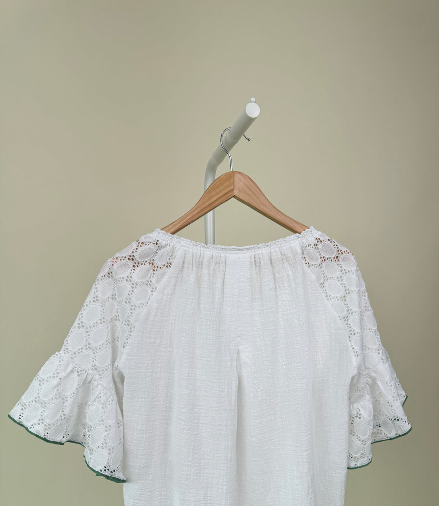 Blouse-Studio Luxe-Green sleeves-White