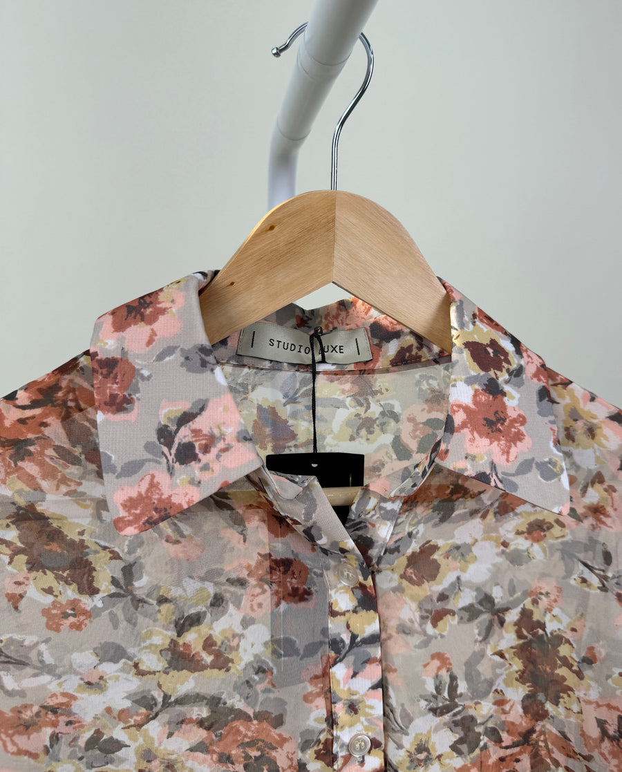 Blouse-Studio Luxe-Pink flower-Gray